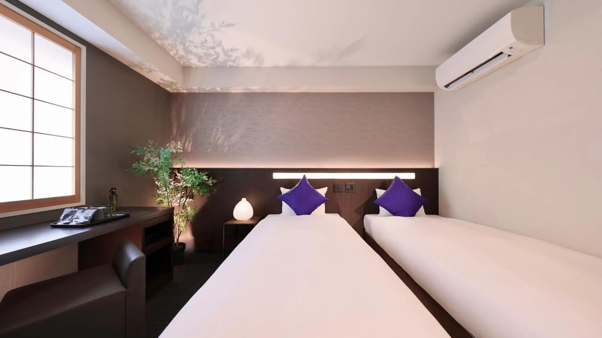 Marutamachi Crystal Hotel Kyoto