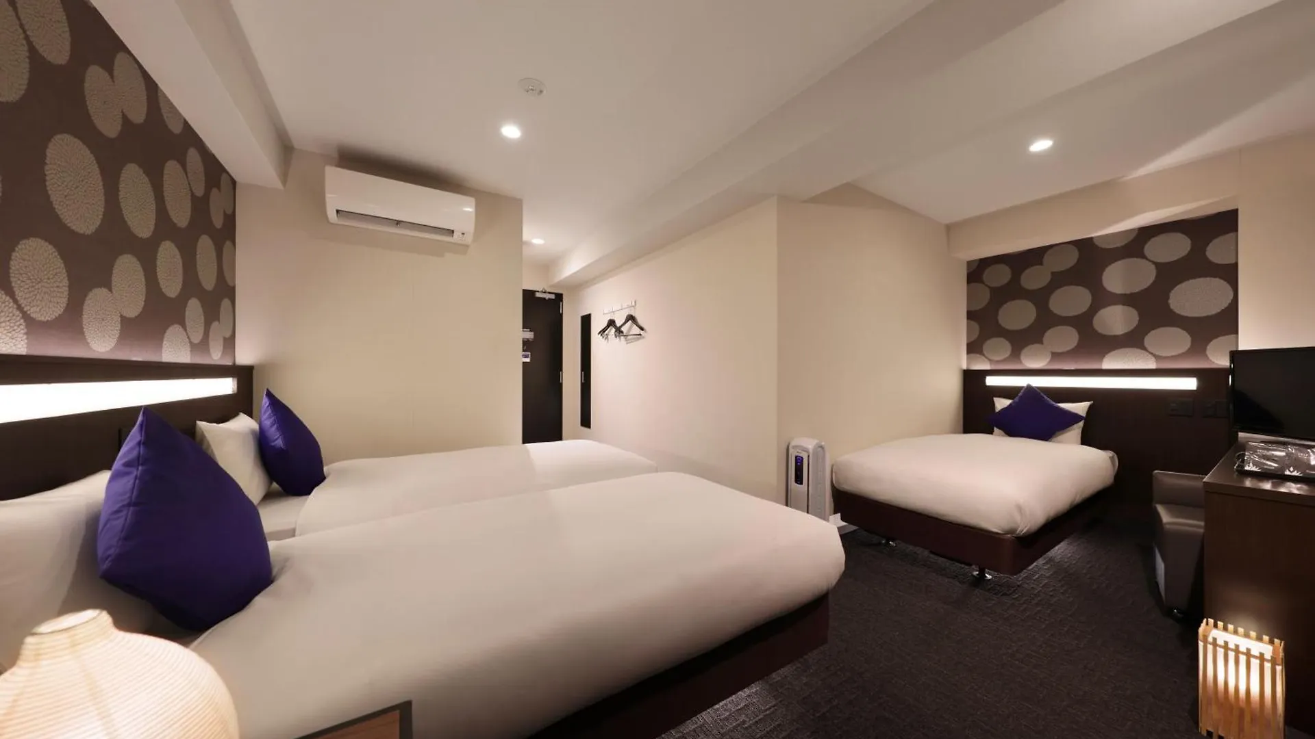 ****  Marutamachi Crystal Hotel Kyoto Japan
