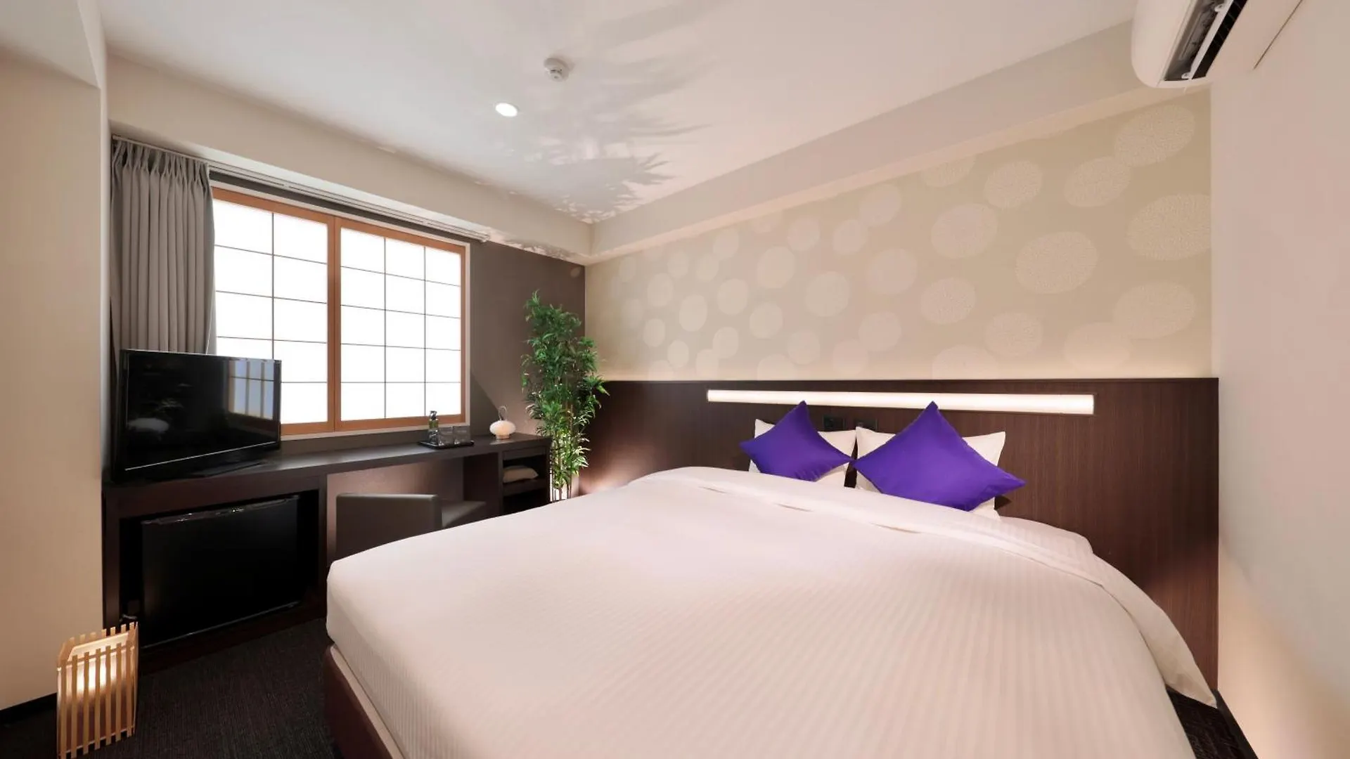 Marutamachi Crystal Hotel Kyoto Japan