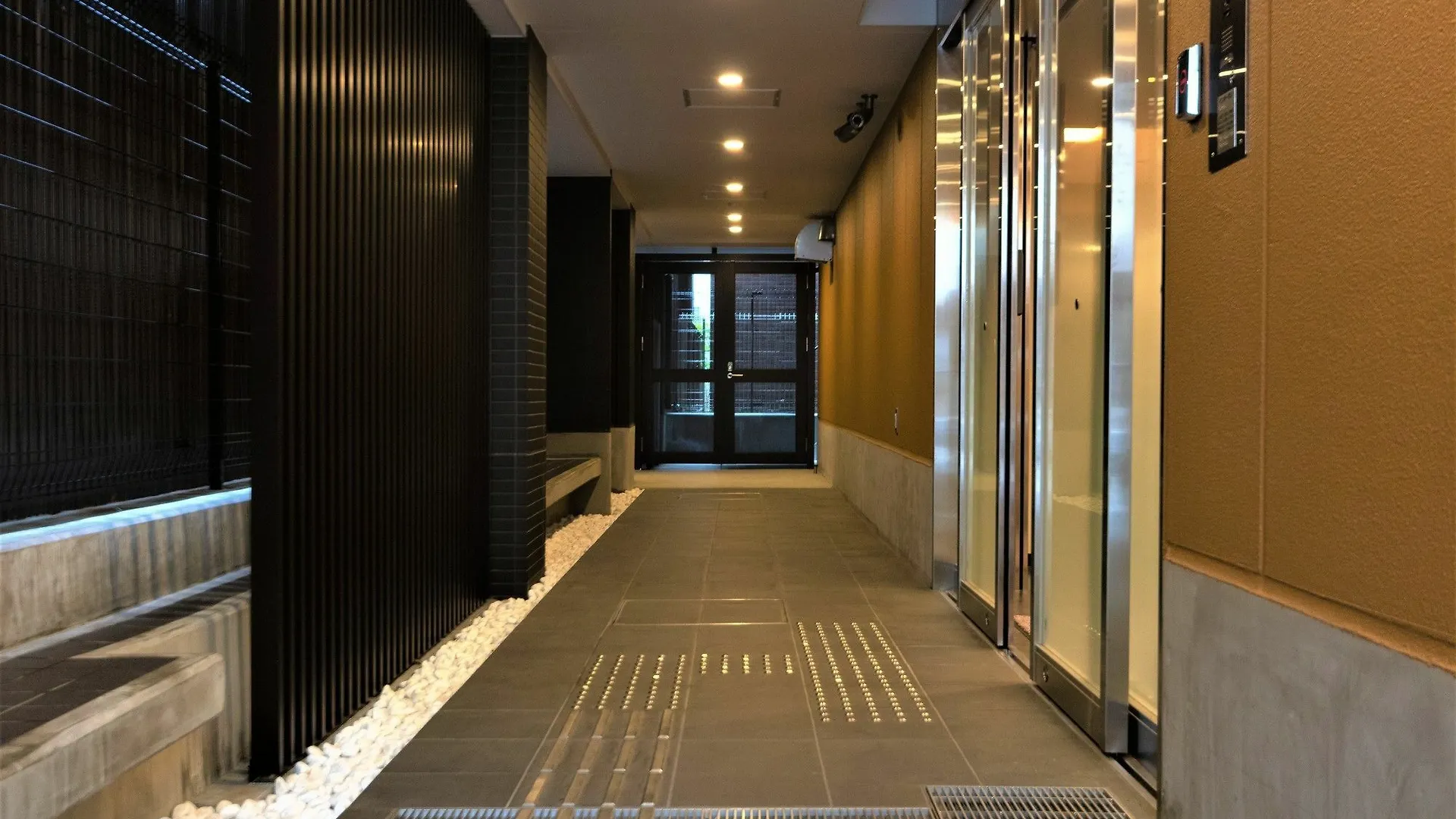 Marutamachi Crystal Hotel Kyoto